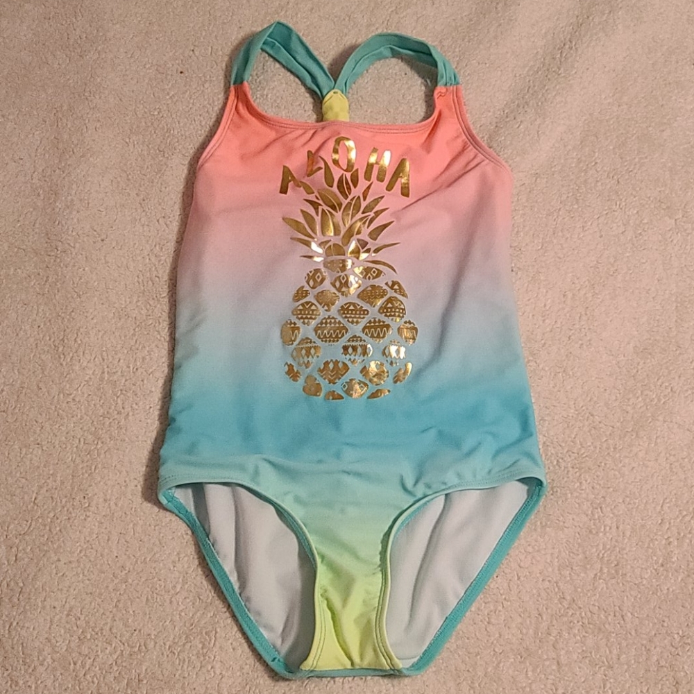 Girls swimsuit